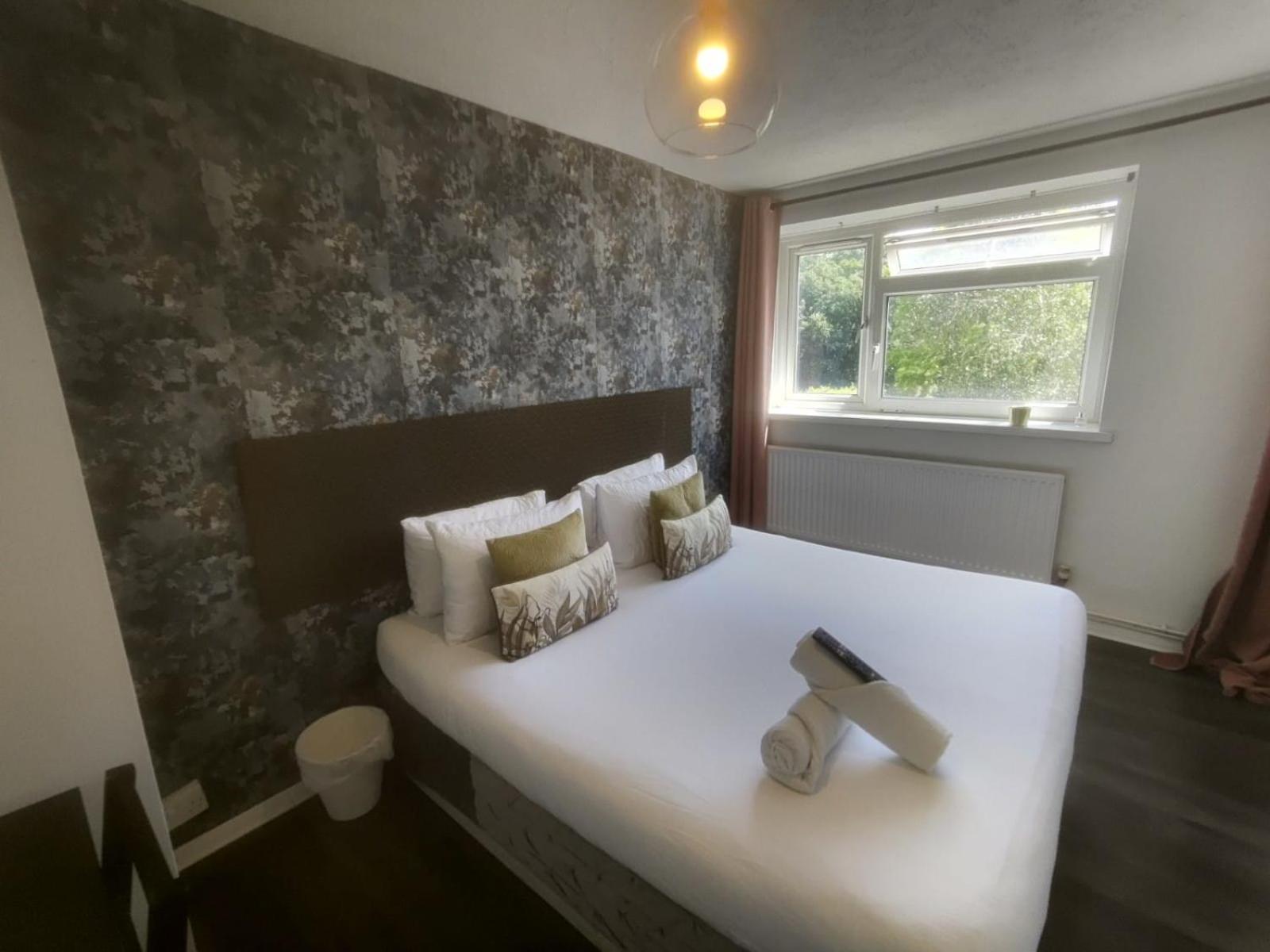Ferienwohnung R1 Superking Sized Bed & 65" Tv On The Wall In Clapham London Exterior foto